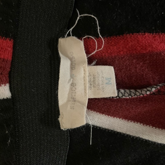 Urban outfitter’s cropped pants - Picture 2 of 2